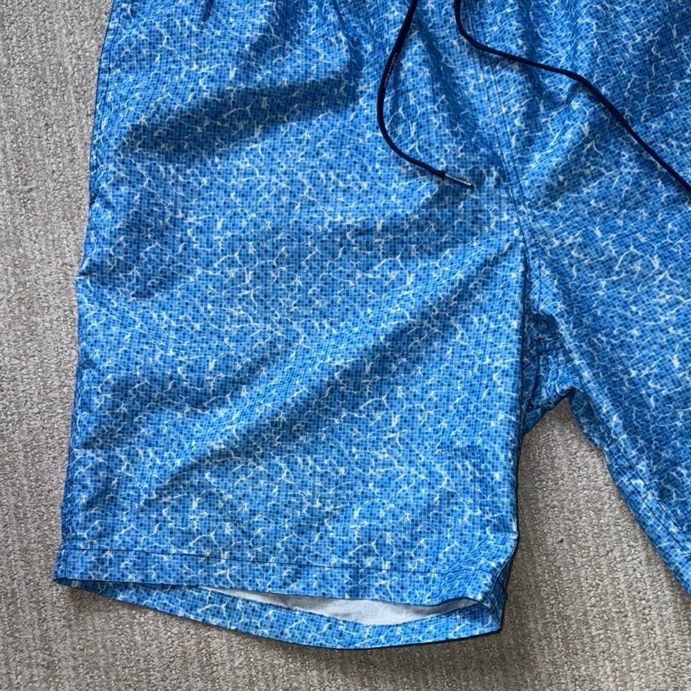 Calvin Klein Blue Swim Trunks Men’s Size L Drawstring Pockets Mesh Liner - Picture 3 of 10